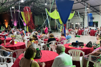 Foto - Carnaval CCI 2025: festejando a melhor idade da vida!
