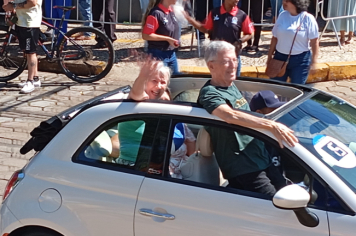 Foto - Desfile do Centenário de Paraguaçu Paulista