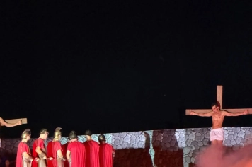 Foto - Paixão de Cristo 2026 bate recorde de público e emociona mais de 3 mil pessoas