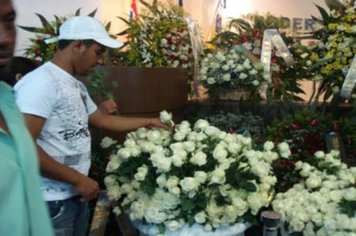 Foto - Despedida ao eterno prefeito de Paraguaçu Paulista Carlos Arruda Garms