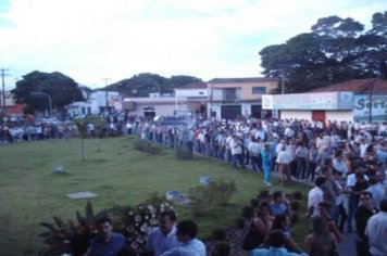 Foto - Despedida ao eterno prefeito de Paraguaçu Paulista Carlos Arruda Garms