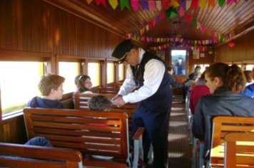 Foto - PASSEIO DO TREM TURÍSTICO DIA 13 DE JUNHO - DOMINGO - DIA DE SANTO ANTÔNIO