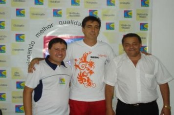 Foto - CARAVANA ESPORTIVA DO SESC VERÃO COM GUERRINHA DO BASQUETE