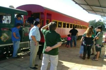 Foto - MANHÃ - PASSEIO DO TREM TURÍSTICO DIA 25 DE JULHO - DOMINGO