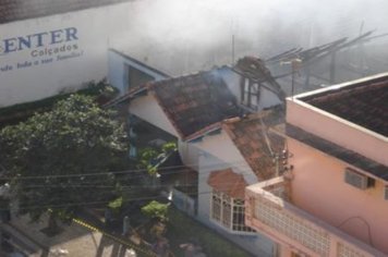 Foto - Incêndio no centro da cidade