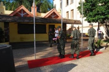 Foto - CERIMONIAL DO ANIVERSÁRIO DA CIDADE - 2010 - 85 ANOS