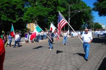 Foto - DESFILE DO ANIVERSÁRIO DA CIDADE - 2010 - 85 ANOS