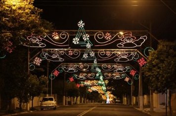Foto - Inauguração Decoração Natalina - EnCantos de Natal