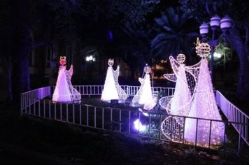 Foto - Inauguração Decoração Natalina - EnCantos de Natal