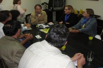 Foto - Visita do Deputado Edson Aparecido