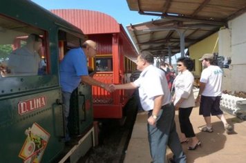 Foto - Passeio do Trem Turístico - Sábado - 16 de abril - Especial