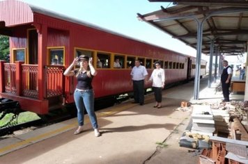 Foto - Passeio do Trem Turístico - Sábado - 16 de abril - Especial