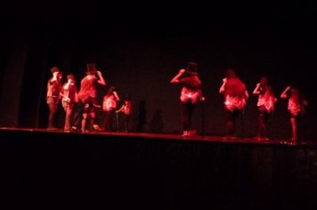 Foto - Show de Fanfarra e Dança