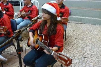 Foto - EnCantos de Natal - Viola & Cia na Casa do Papai Noel
