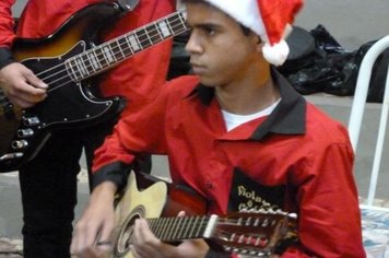 Foto - EnCantos de Natal - Viola & Cia na Casa do Papai Noel