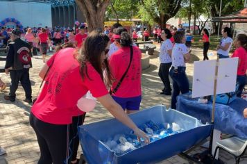 Foto - Caminhada da Associação do Câncer reforça conscientização em Paraguaçu Paulista 