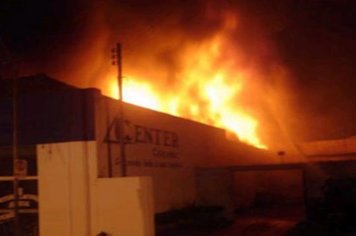 Foto - Incêndio no centro da cidade