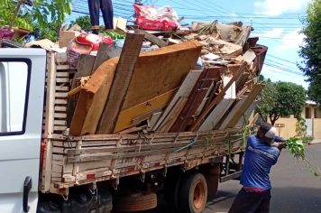 Segundo dia da campanha “Paraguaçu Contra a Dengue” registra volume expressivo de materiais recolhidos