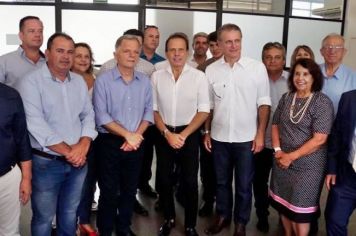 Prefeita acompanha governador João Doria em entrega de obras na região
