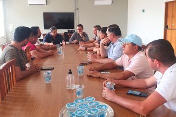 Prefeito se reúne com vereadores e anuncia medidas para conter despesas e garantir equilíbrio financeiro do município