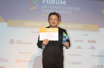 Antian recebe prêmio de Prefeito Inovador 2023