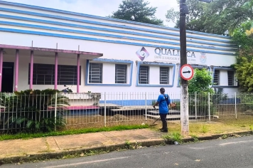 Prefeitura revitaliza área externa do Espaço Qualifica e reforça apoio à geração de renda