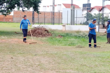 Prefeitura realiza mutirão de limpeza no Centro de Convivência do Idoso
