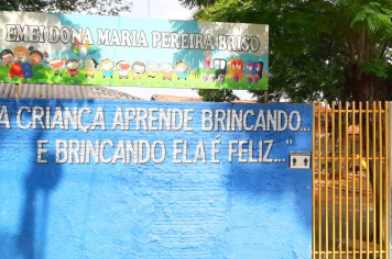 Prefeitura faz manutenção em telhado e brinquedos da escola infantil 'Pereira Briso' 