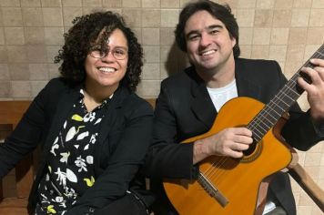 Sarah Barros e Tiago Abreu fazem show gratuito na Concha Acústica