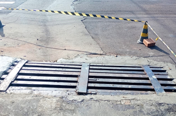 Boca de leão é recuperada para melhor escoamento na região da Av. Galdino