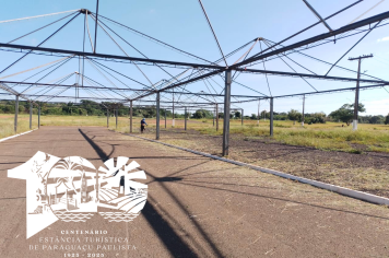 Estrutura metálica das super tendas já estão armadas no Centro de Convergência