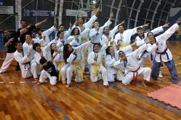 Atletas do Taekwondo de Paraguaçu participam de evento esportivo em Piracicaba