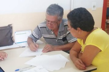 CDHU e Prefeitura entregam contrato de quitação de imóveis em Paraguaçu