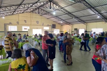 CCI de Paraguaçu recebe visita de grupo de idosos de Tarumã