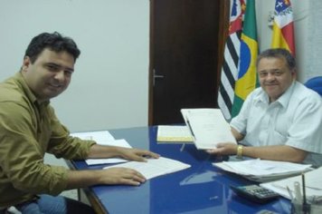 Programa Cidade Legal irá legalizar 11 conjuntos habitacionais na cidade beneficiando mutuários que serão proprietários