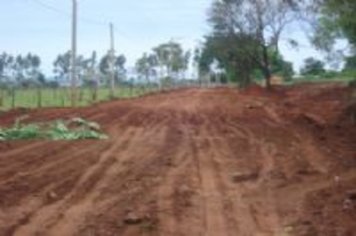 Departamento de Obras promove recuperação total da “estrada do curtume” 