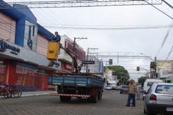 EnCanto de Natal:  tem chegada do Papai Noel com decoração natalina acesa em toda a cidade