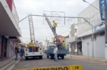 EnCanto de Natal:  tem Lyra na reinaugiração do Ginásio Padilha nesya quarta às 20h e decoração natalina acesa em toda a cidade