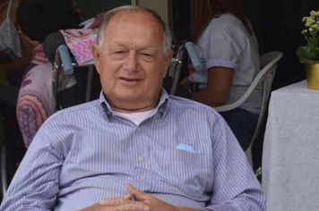 Prefeitura decreta luto de três dias pela morte de Carlos Azoia