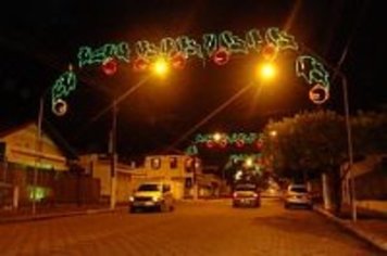 EnCanto de Natal:  tem inauguração da uificação das praças e decoração natalina acesa em toda a cidade