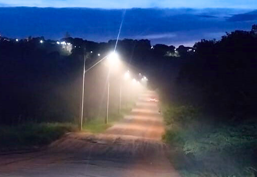 Após décadas, iluminação chega a estrada do Rancho Alegre