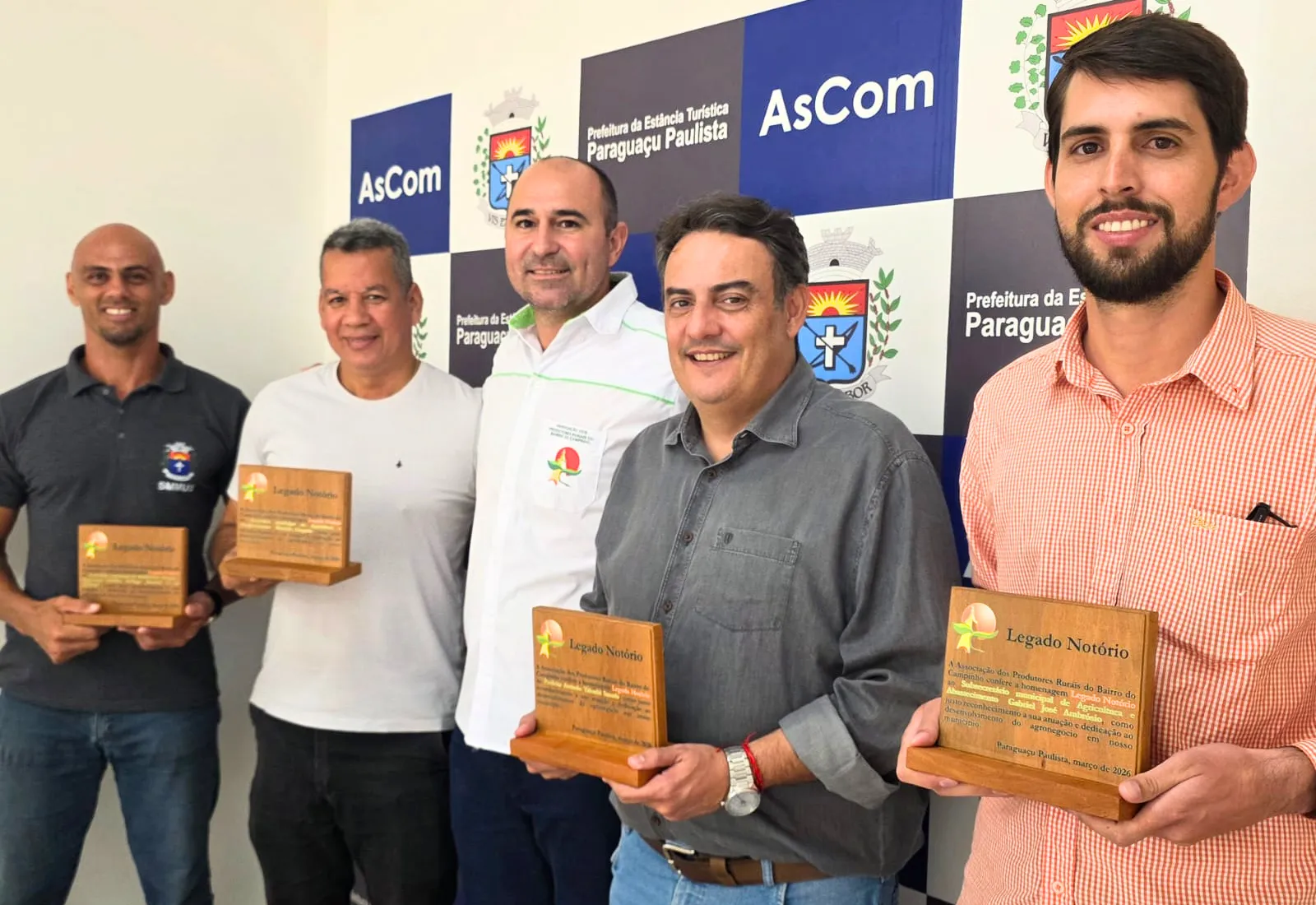 Associação do Campinho homenageia Prefeitura por apoio ao agronegócio familiar