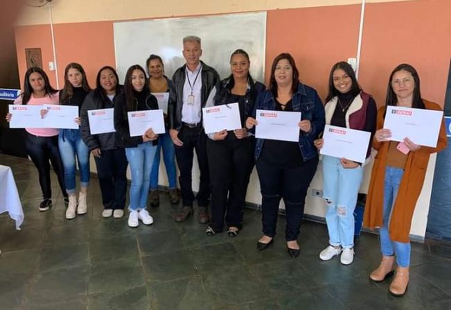 Alunos do curso de caldeireiro traçador recebem certificados