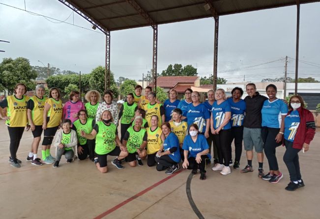 CCI de Paraguaçu recebe visita do Centro de Convivência de Idosos de Tarumã 