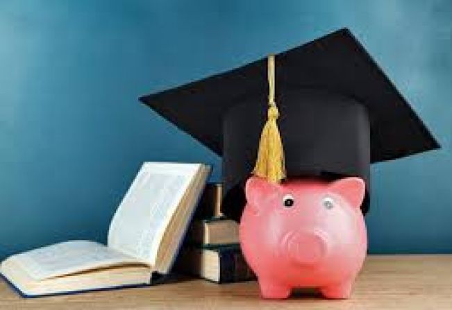 Servidores tem 50% de desconto em mensalidade de cursos na FEMA