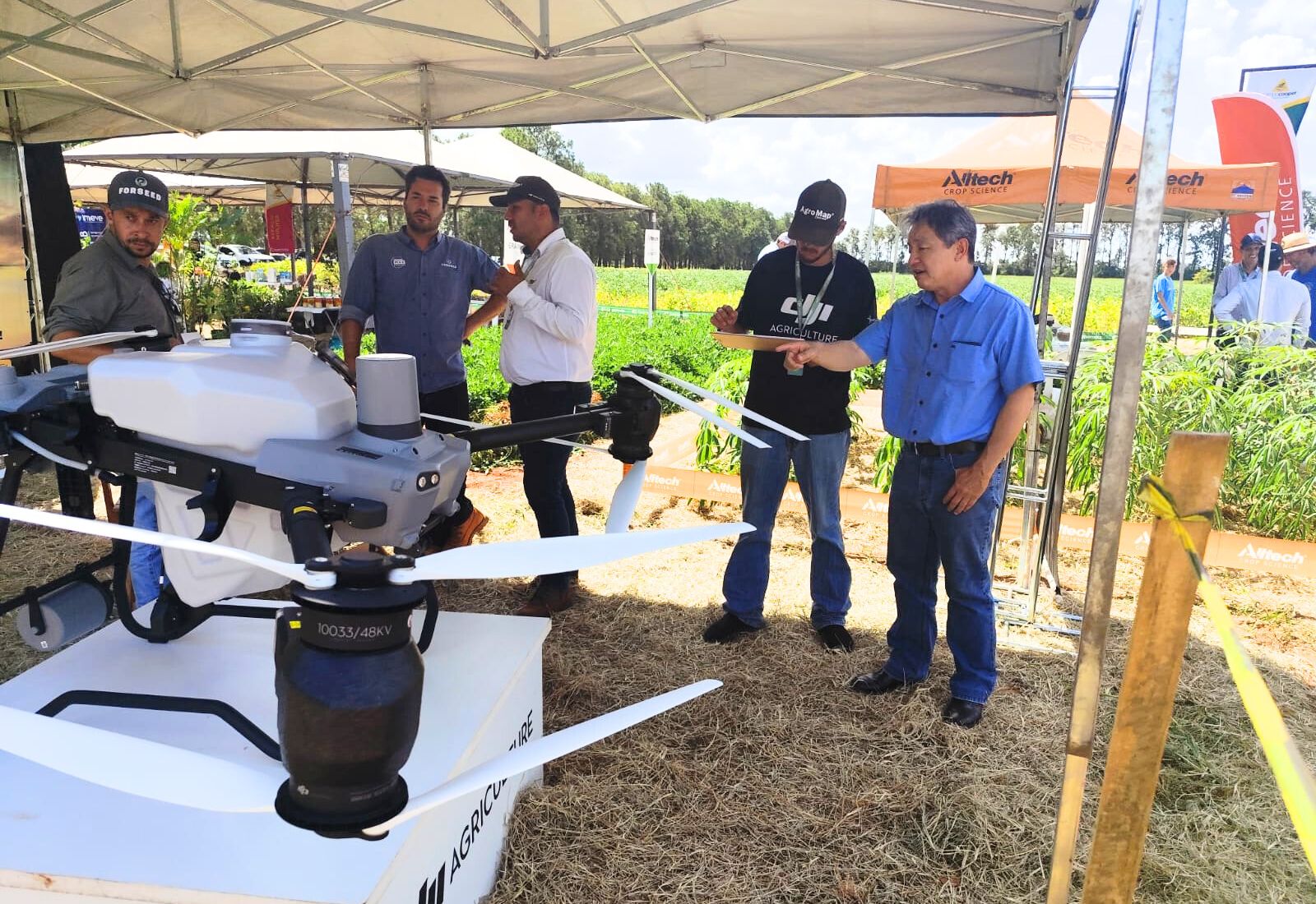 Prefeito de Paraguaçu participa de Campo Cooper na Mombuca