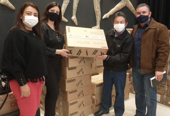 Procon de Paraguaçu recebe doação de novo computador