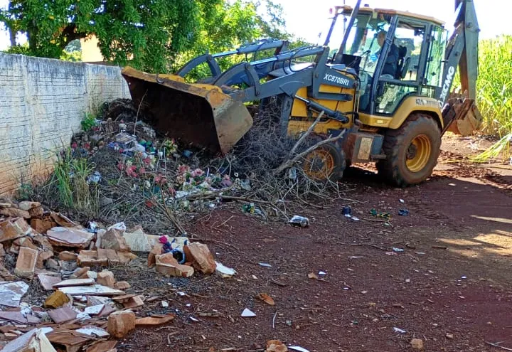Manutenção garante limpeza e preservação do cemitério do distrito de Roseta