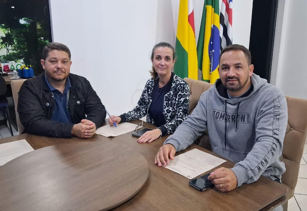 Prefeitura firma parceria com Associação Comercial para fortalecer a campanha “Natal Sem Dengue”