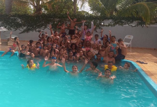 Crianças dos Clubes da Juventude I, II e III participam de confraternização de fim de ano